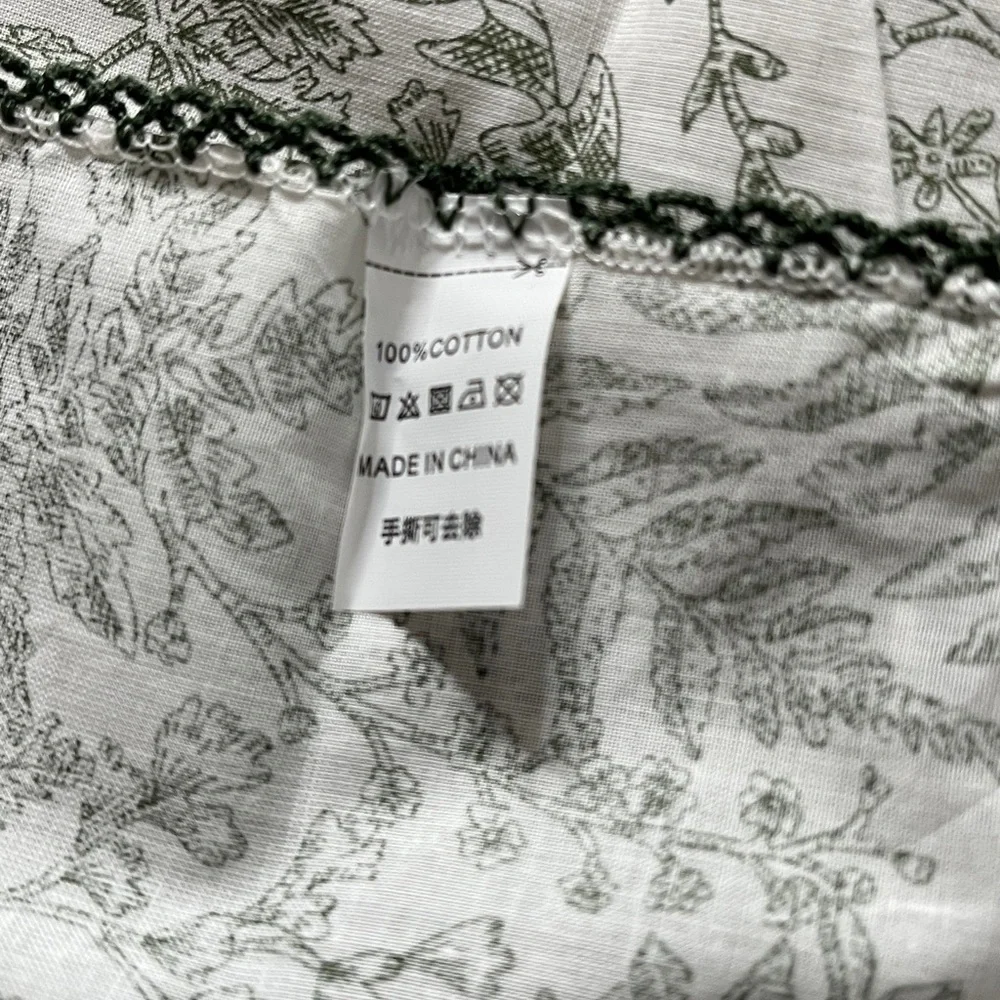 Elegant Gray Leaf Pattern scarf No brand 27x27